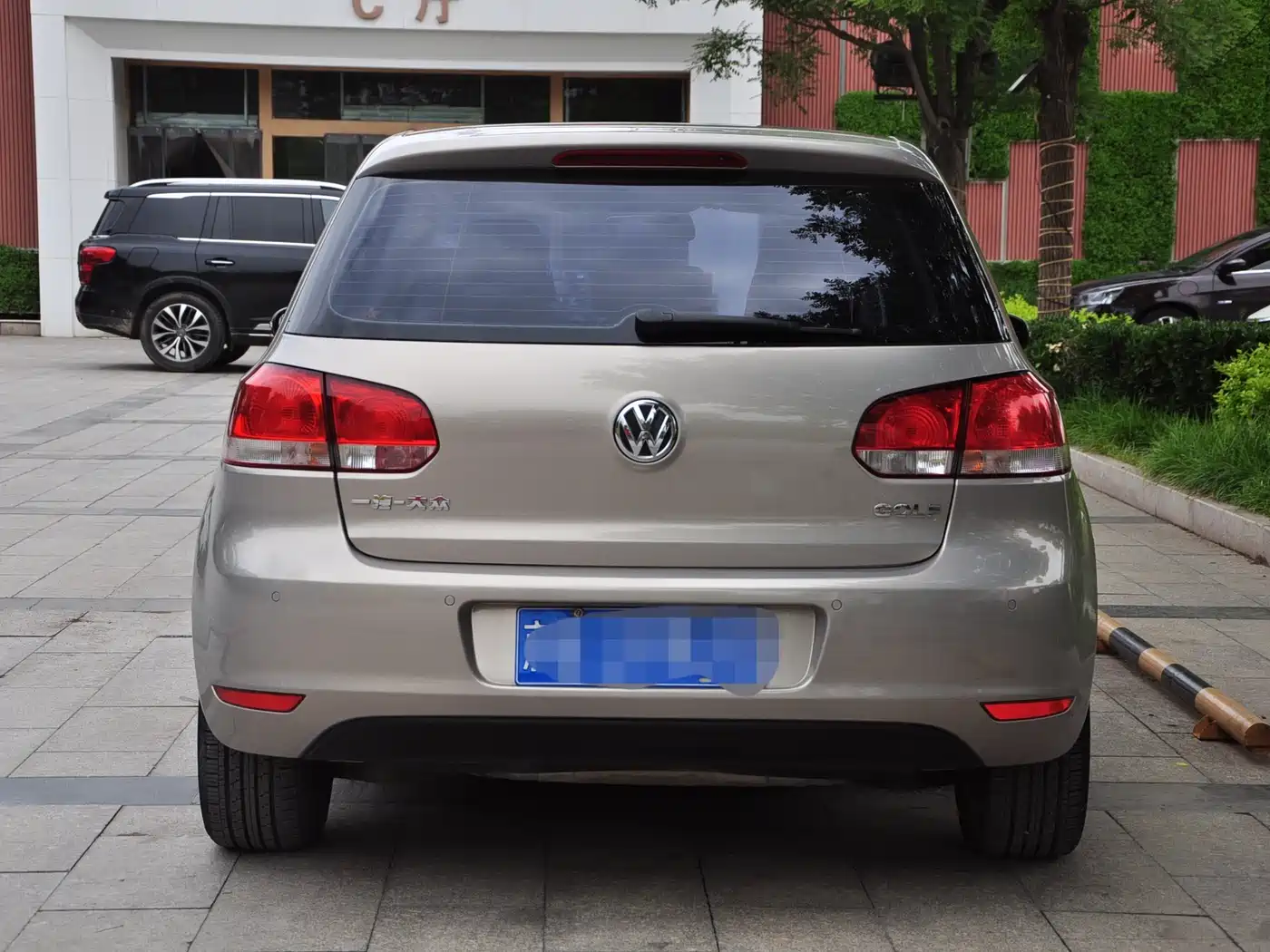 Volkswagen Golf 2012 1.6 Manual Comfort Type фото 4