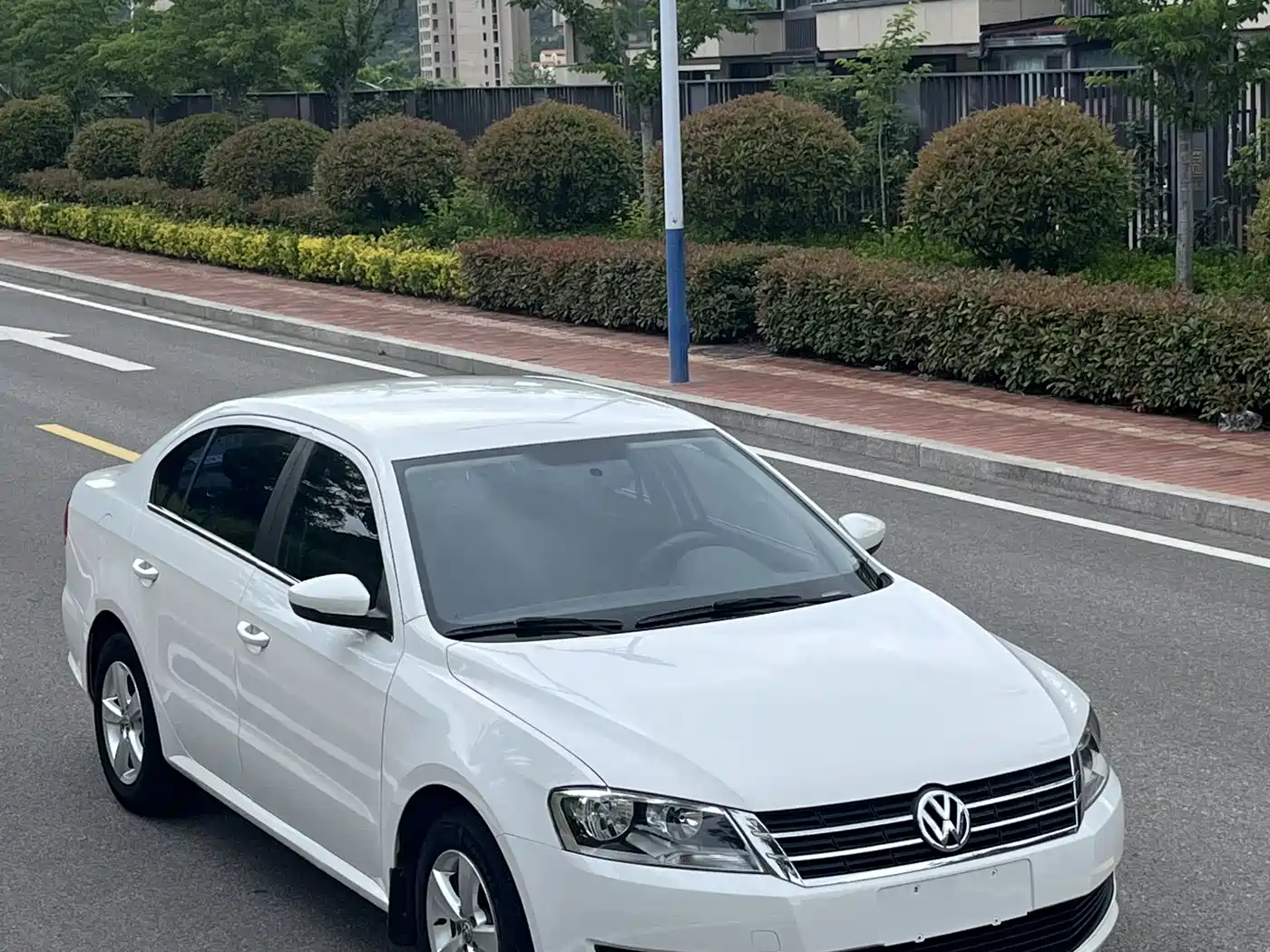 Volkswagen Lavida 2017 1.6L Automatic Trend Edition фото 4