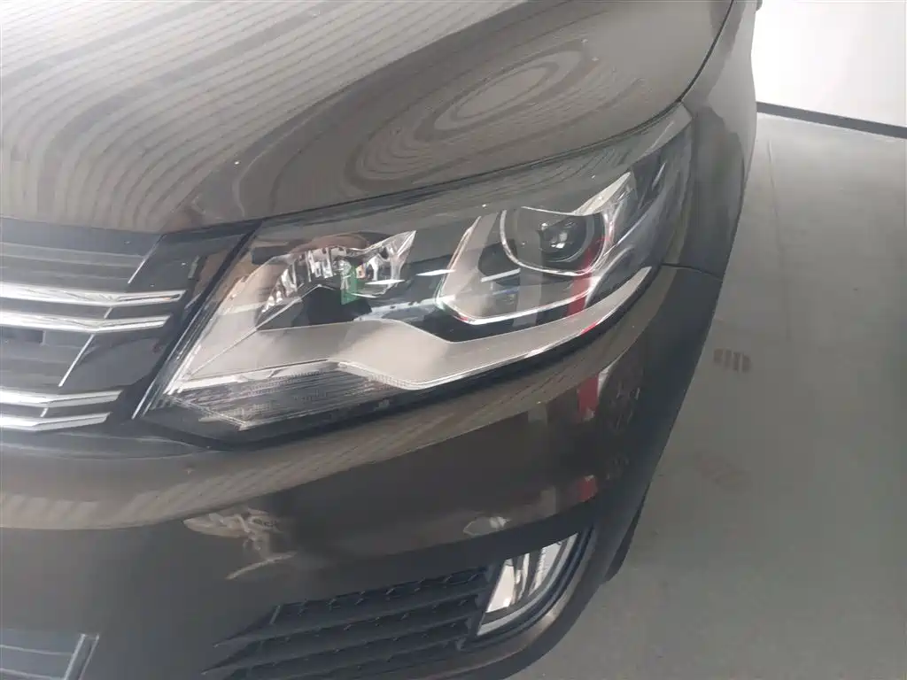 Volkswagen Tiguan 2016 280TSI Automatic 2WD Silk Road Fashion Edition фото 24