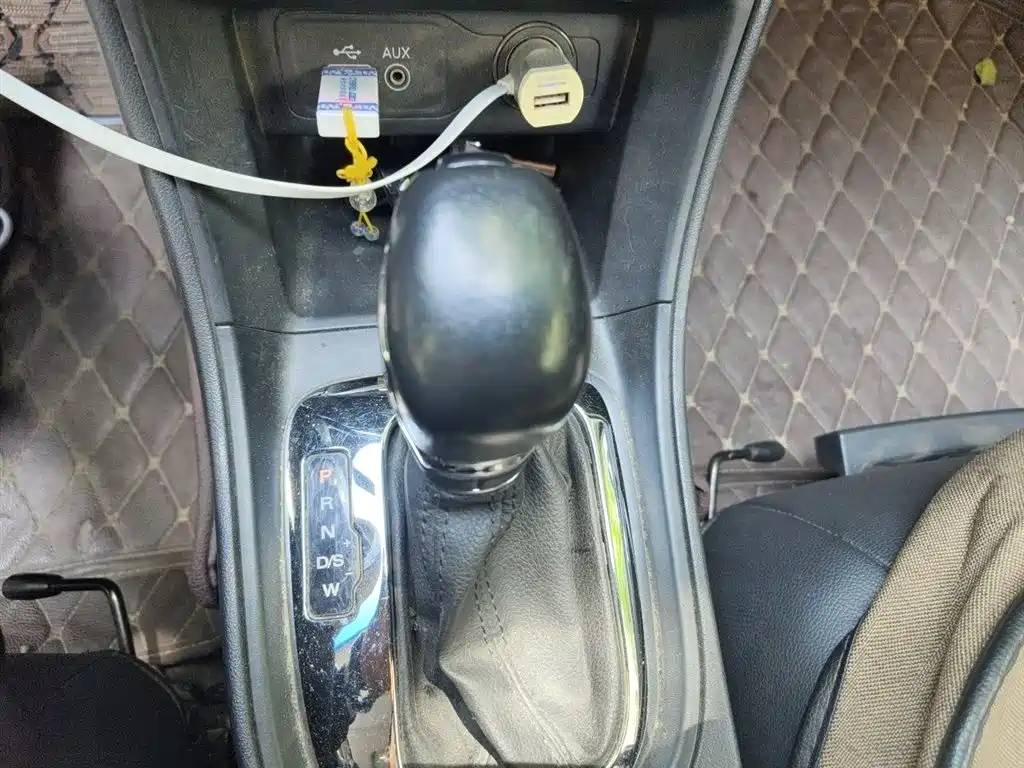 Roewe 360 2016 2015 1.5L Automatic Luxury
