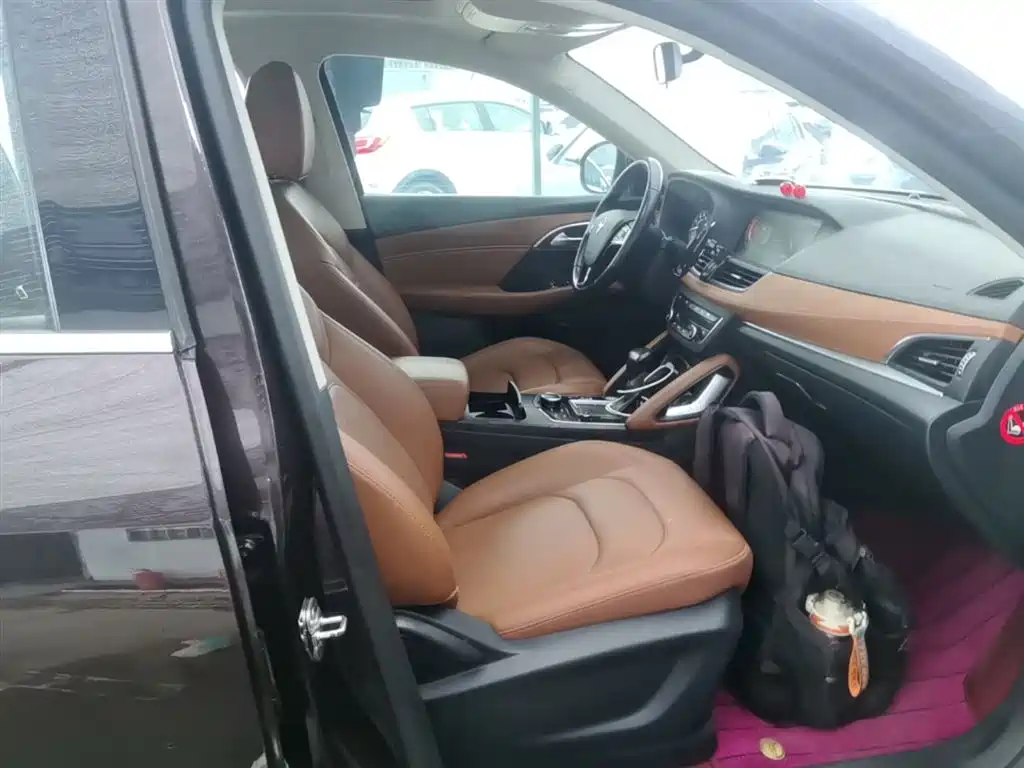 Borgward BX7 2018 2018 28T 2WD Quality Enjoy 5-Seater China V