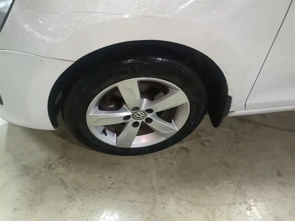 Volkswagen Santana 2015 1.6L Automatic Comfort Edition фото 23