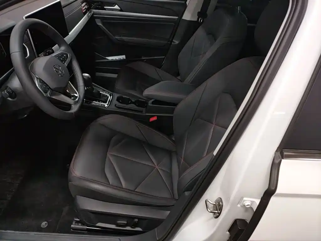 Volkswagen Lavida 2024 Model 300TSI DSG Starlight Leading Edition фото 15