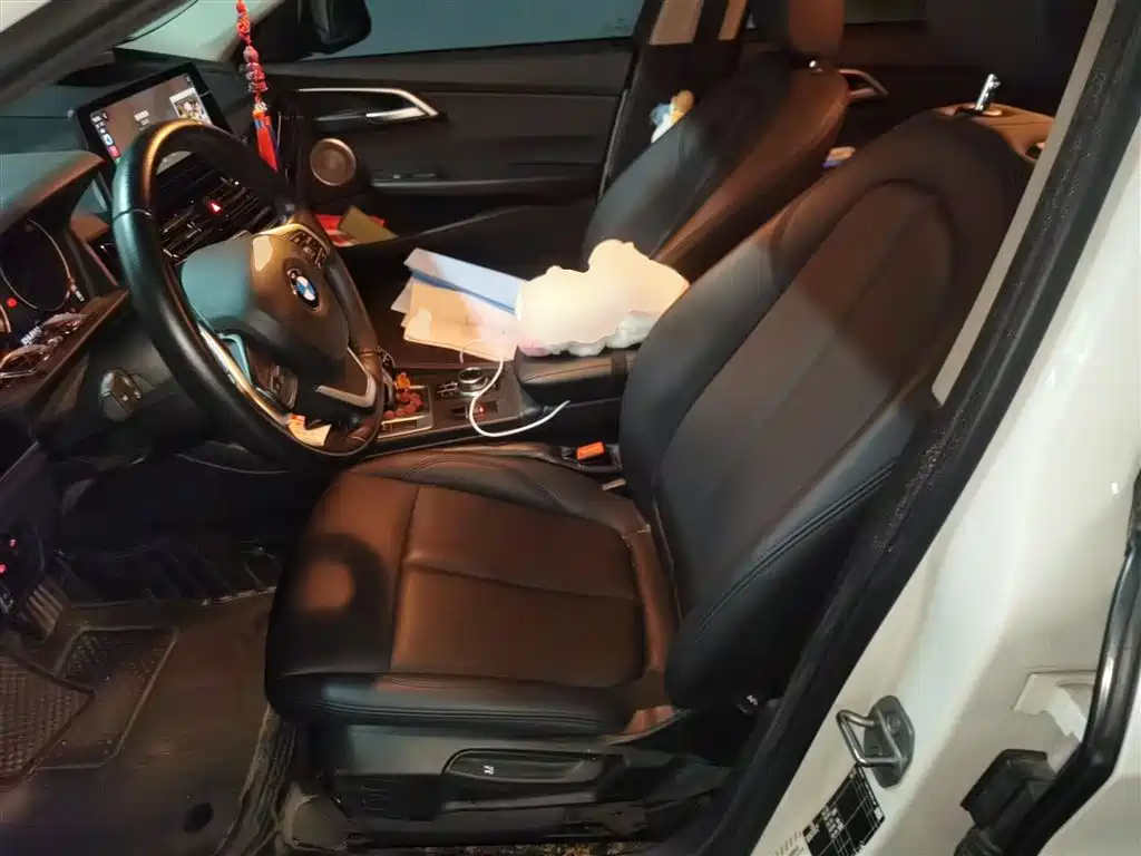 BMW 1 Series 2022 120i M Sport фото 12