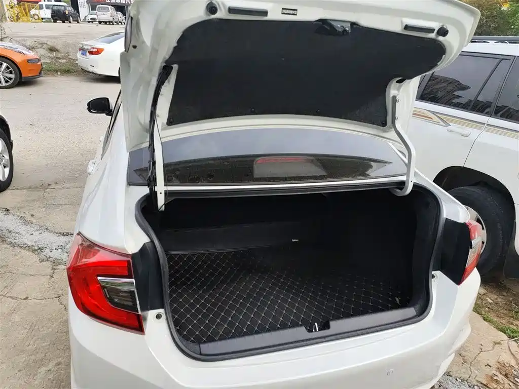Honda Greiz 2017 2016 1.5L CVT Fashion Edition