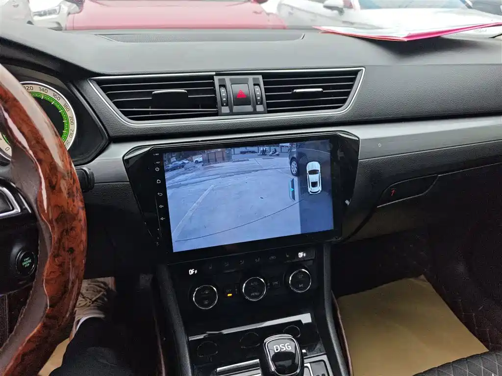 Škoda Superb 2019 TSI280 DSG Comfort Edition фото 13