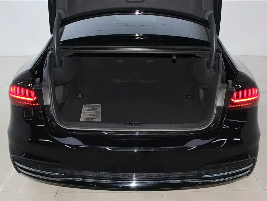 Audi A7L 2024 45TFSI S-line Dream Edition Crystal Package фото 33