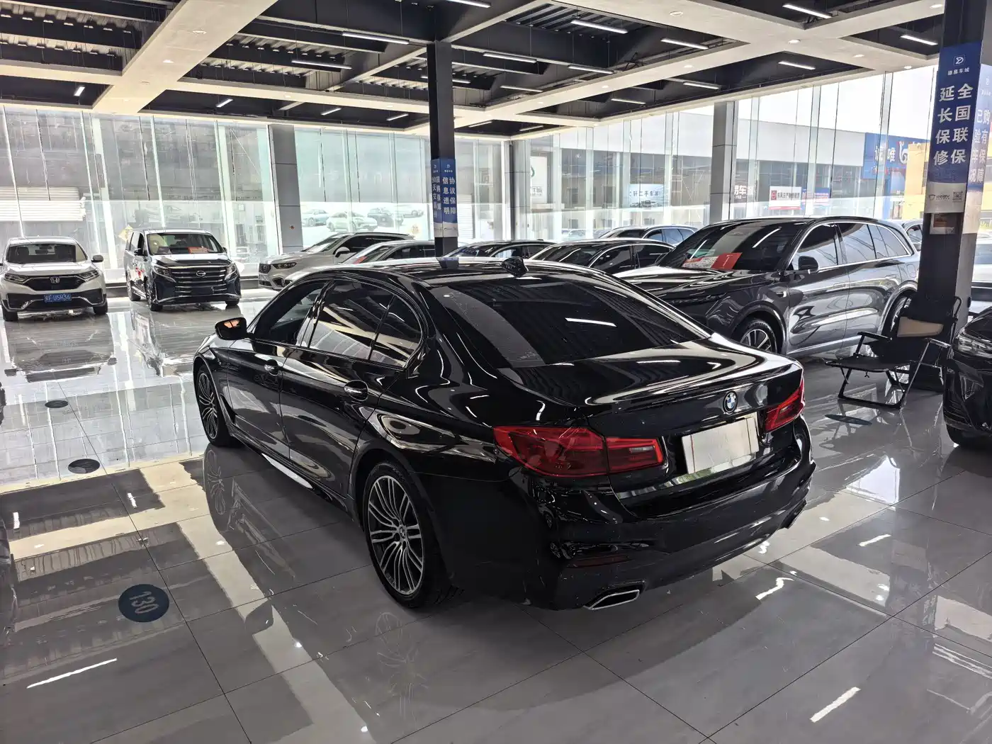 Photo 6 - BMW 5 Series