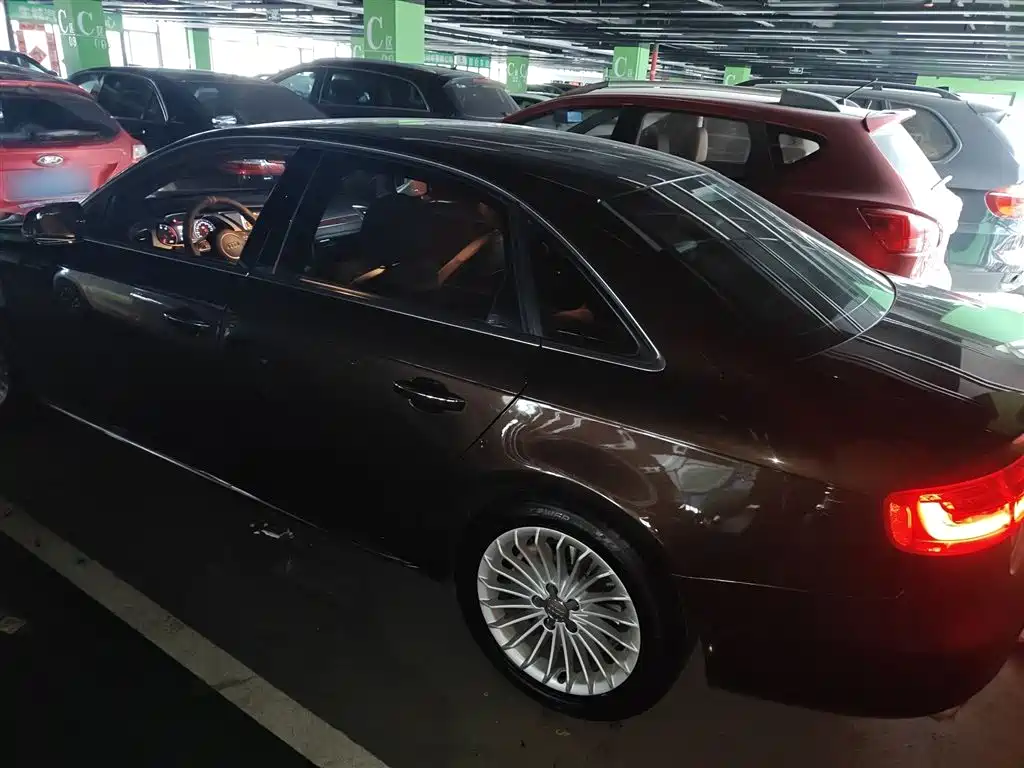 Audi A4L 2016 35 TFSI Automatic Comfort фото 23