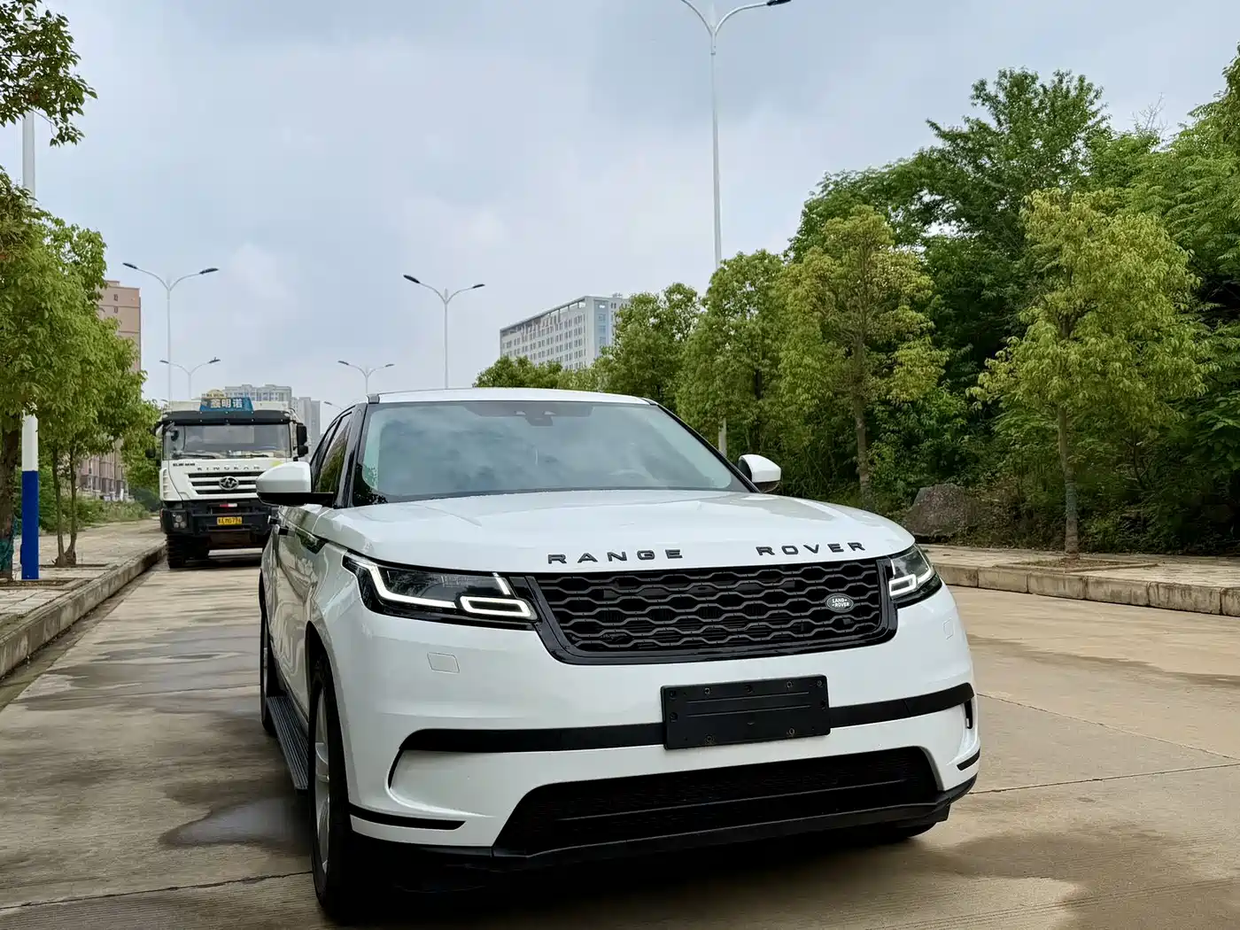 Land Rover Range Rover Velar 2017 P380 R-DYNAMIC S фото 4