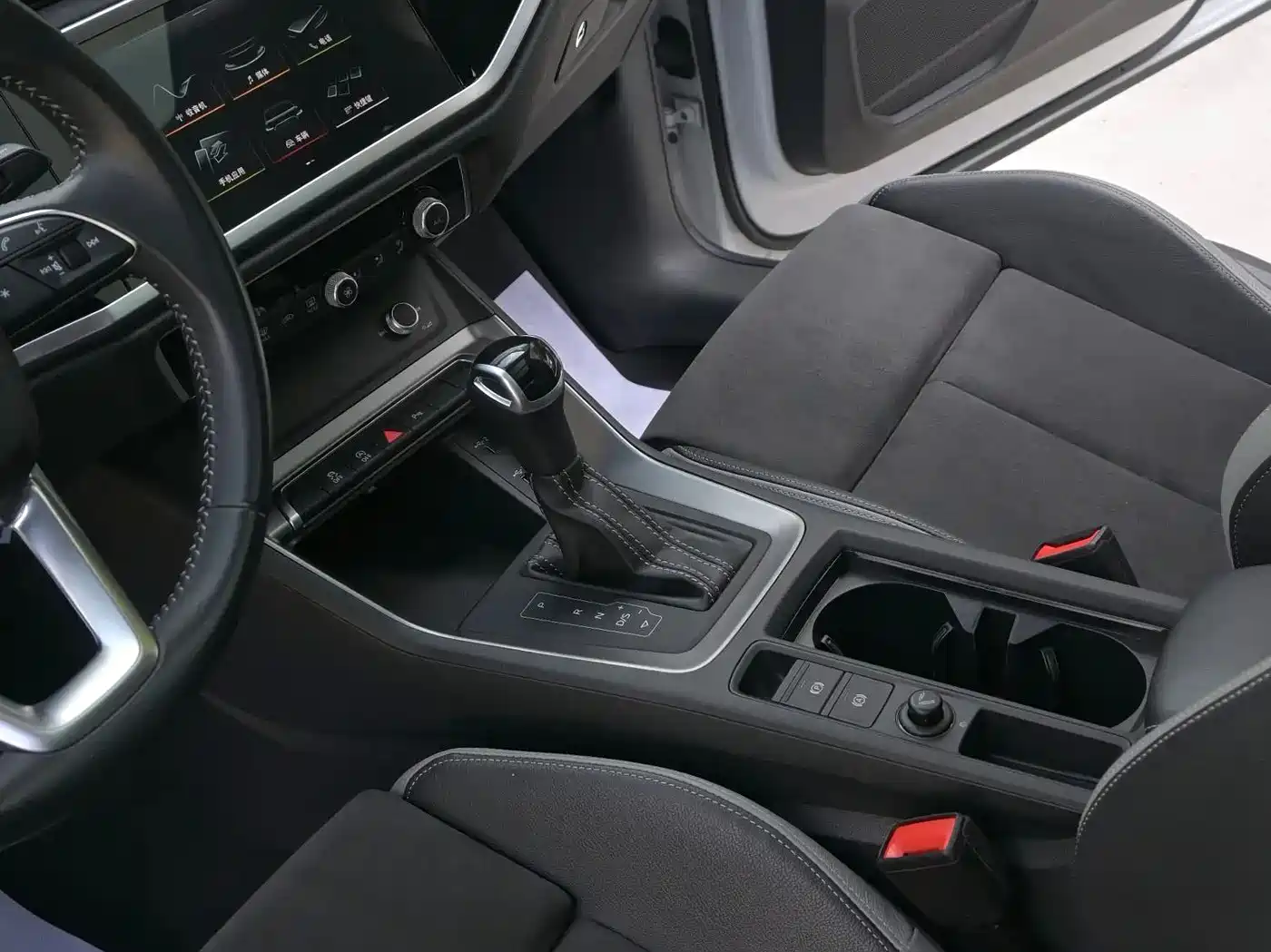 Audi Q3 2021 35 TFSI Progressive Sport фото 14