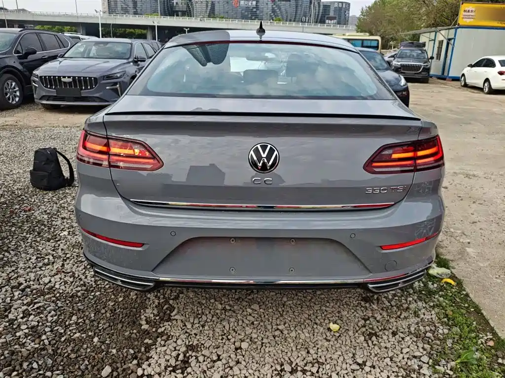 Photo 6 - Volkswagen CC