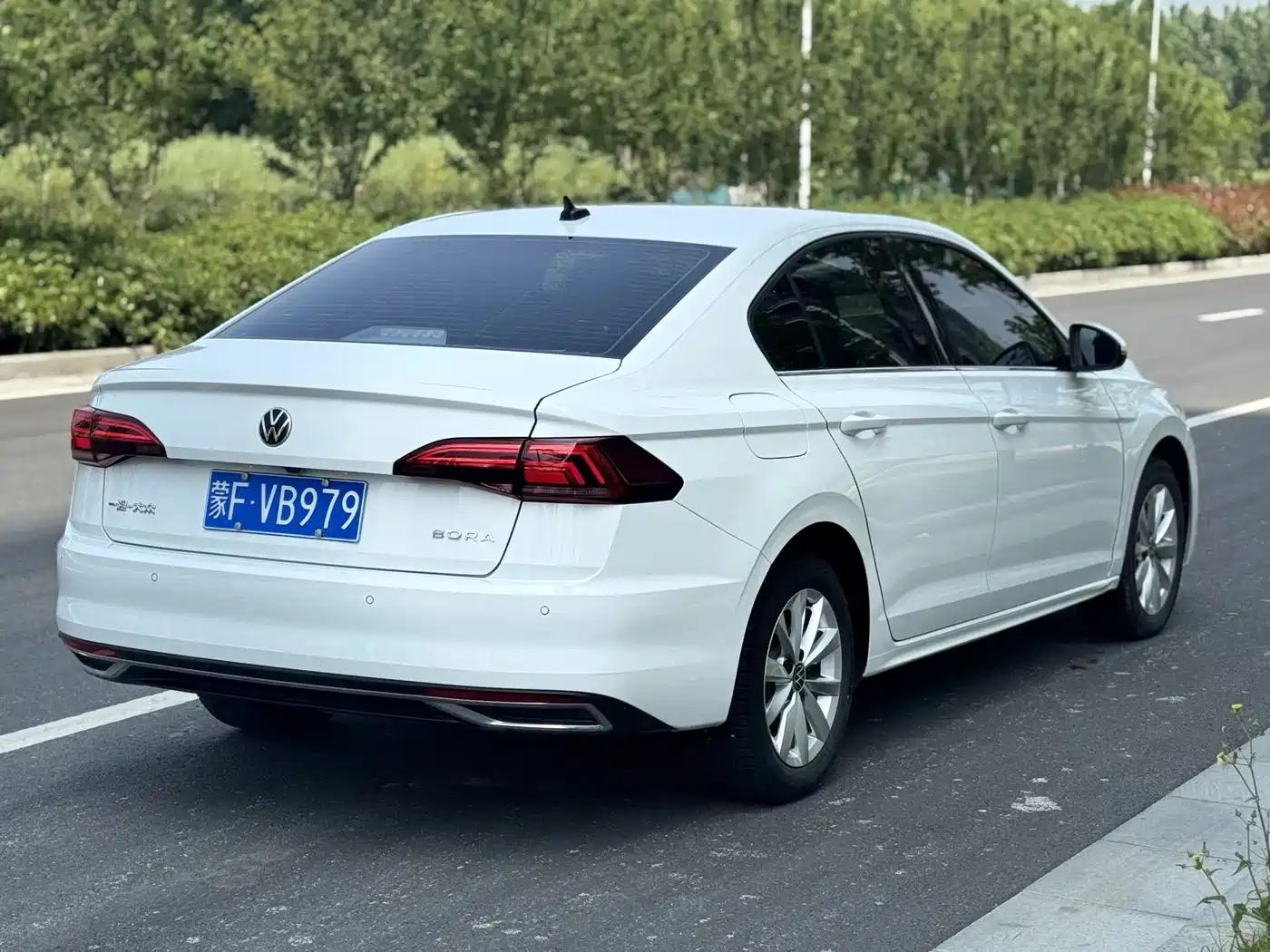Volkswagen Bora 2021 1.5L Automatic Elite Smart Edition фото 13