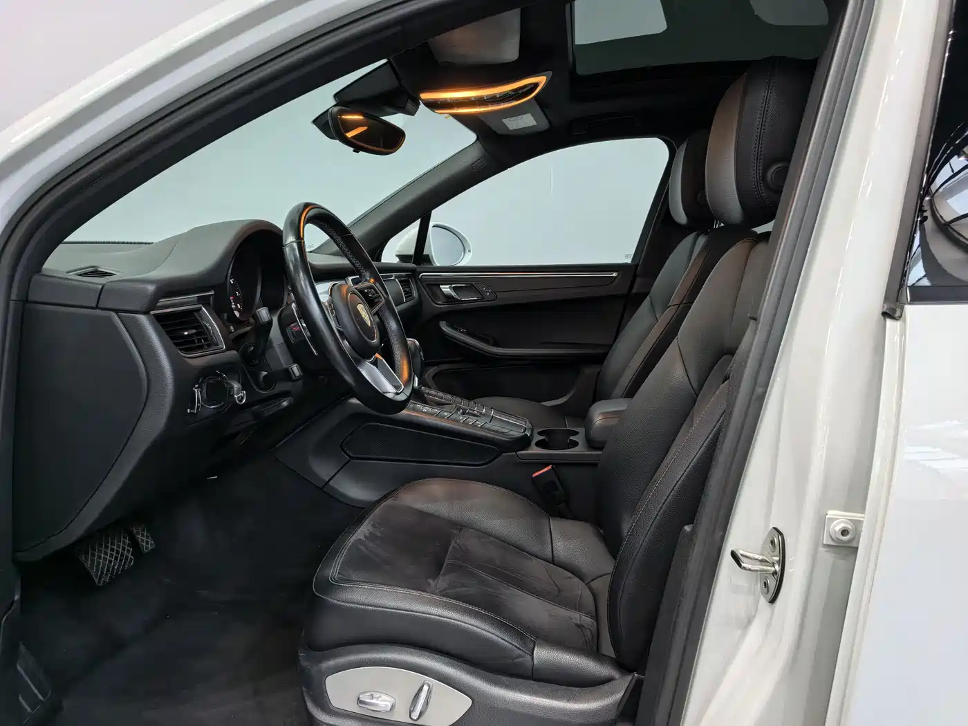 Porsche Macan 2017 Macan 2.0T фото 11