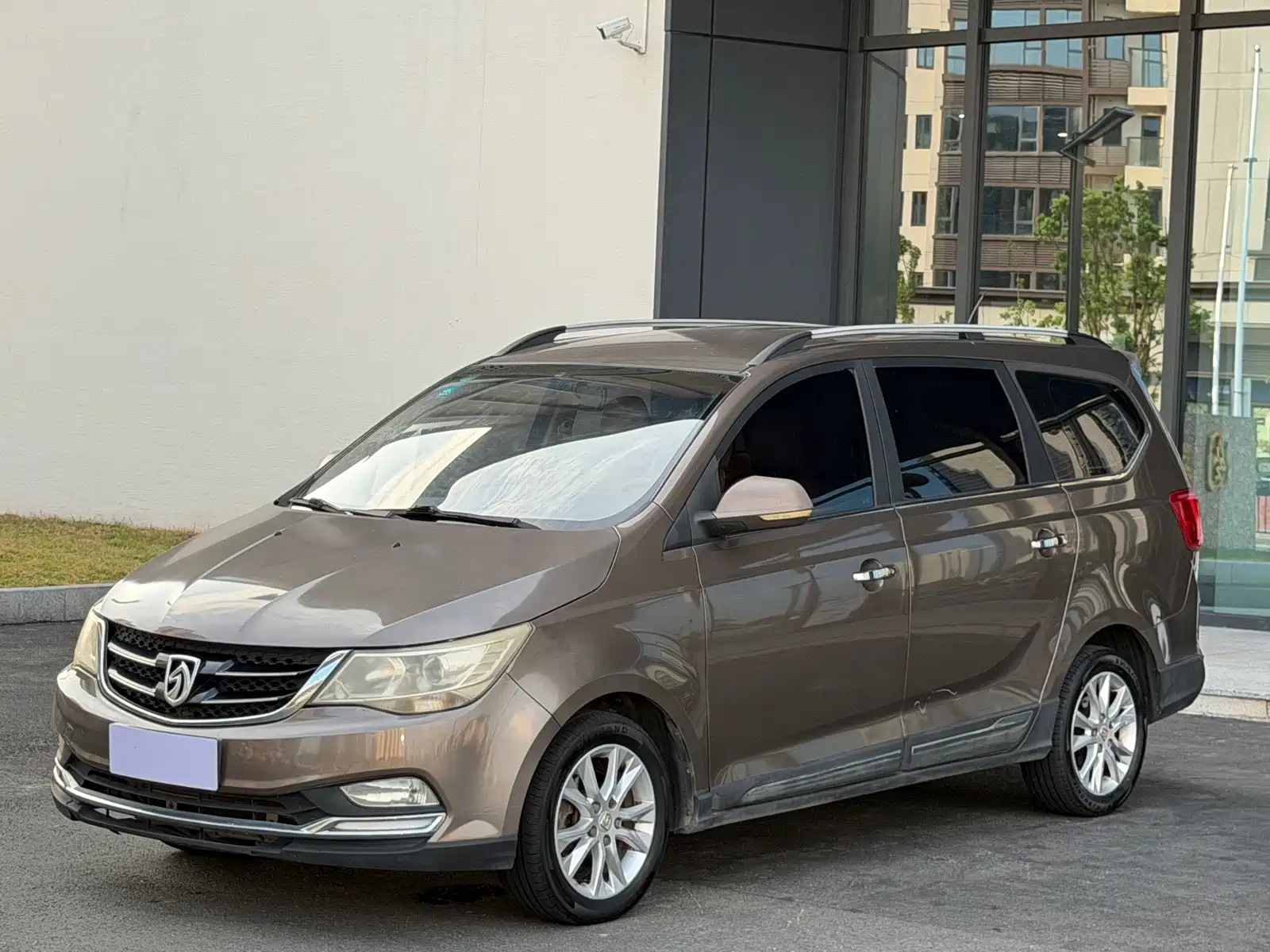 Фото 1 - Baojun 730