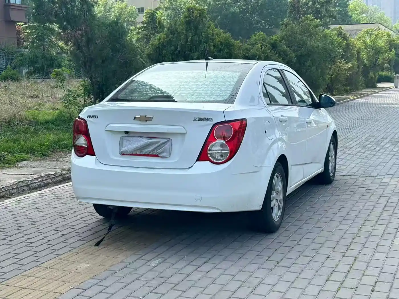 Chevrolet Aveo 2011 Sedan 1.4L AT SE фото 6