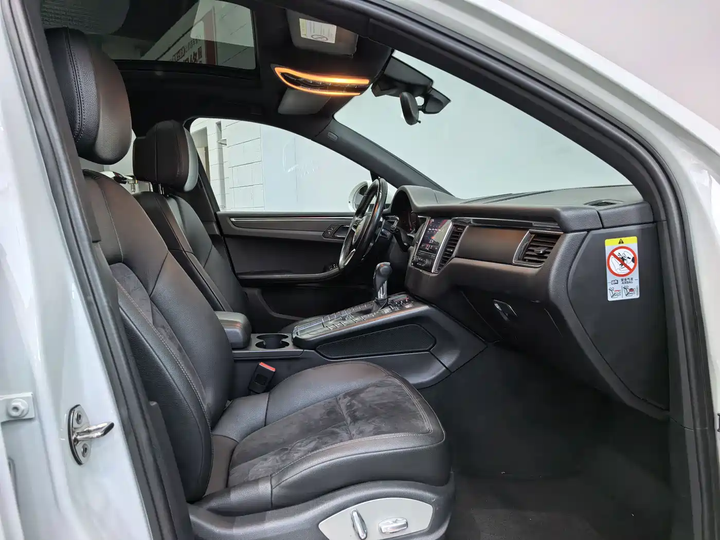 Porsche Macan 2017 Macan 2.0T фото 14