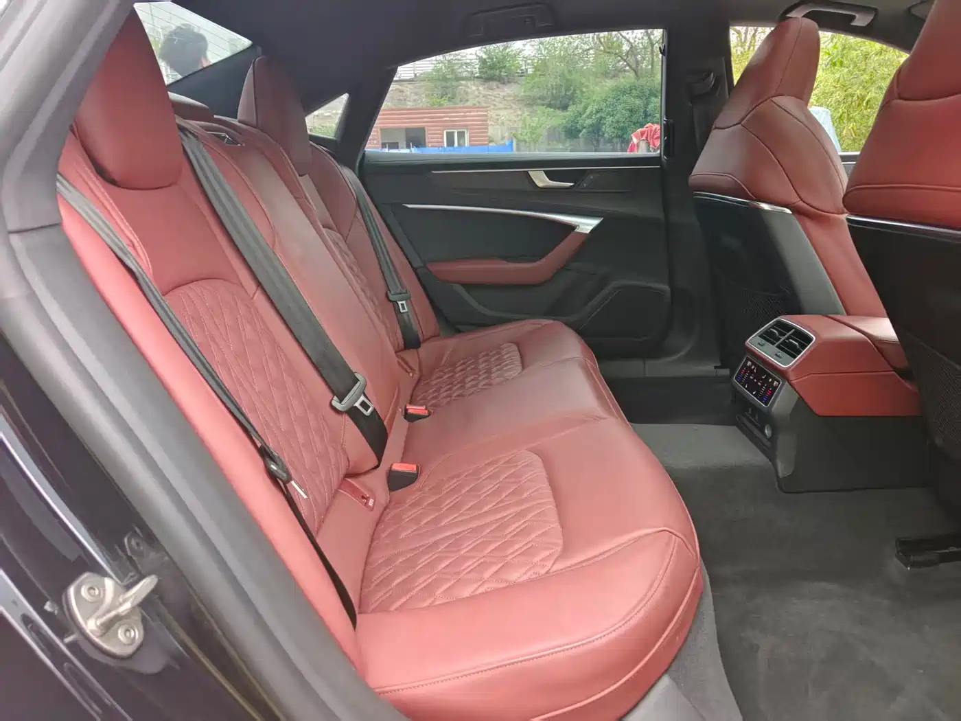 Audi A7L 2022 45 TFSI quattro S-line Black Warrior Edition фото 18