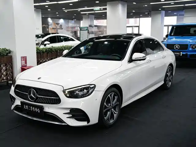 MERCEDES-BENZ E CLASS