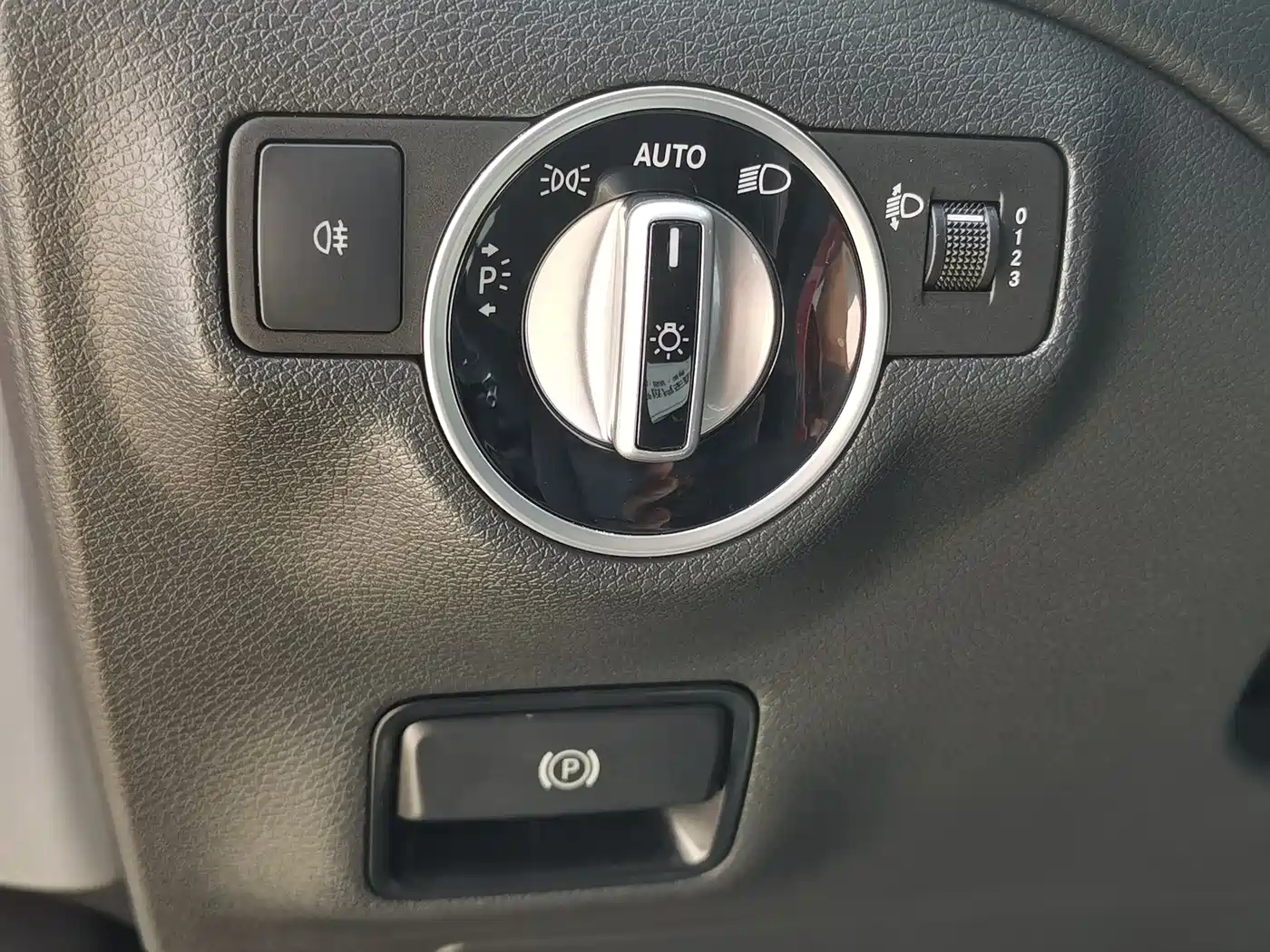 Mercedes-Benz GLA 2019 GLA 200 Dynamic фото 17