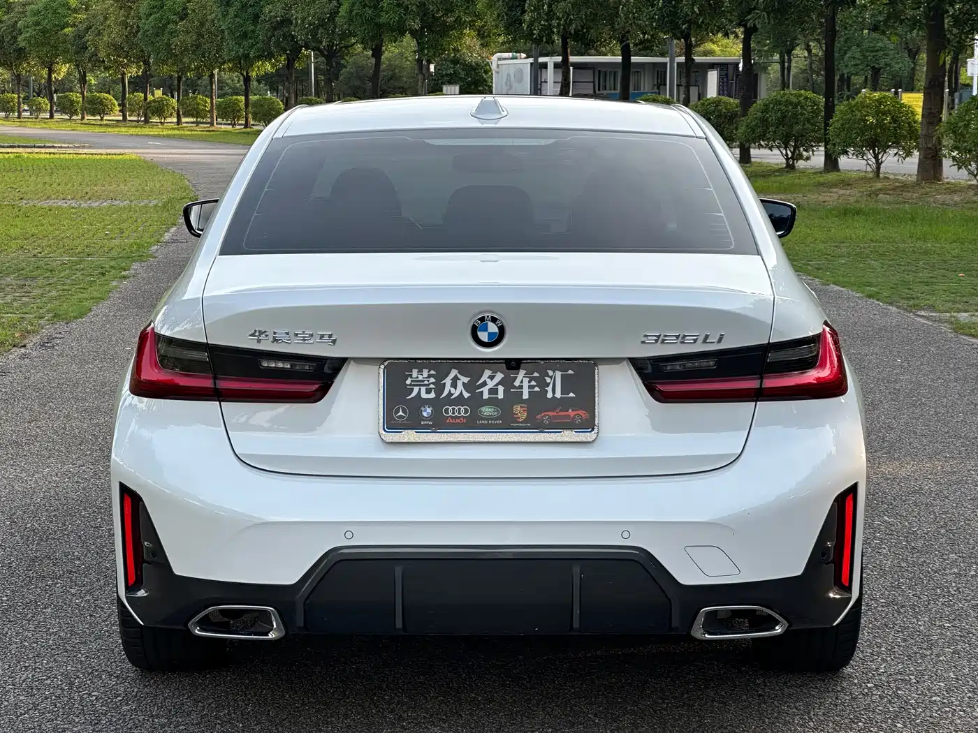 BMW 3 Series 2023 325Li M Sport Package фото 7
