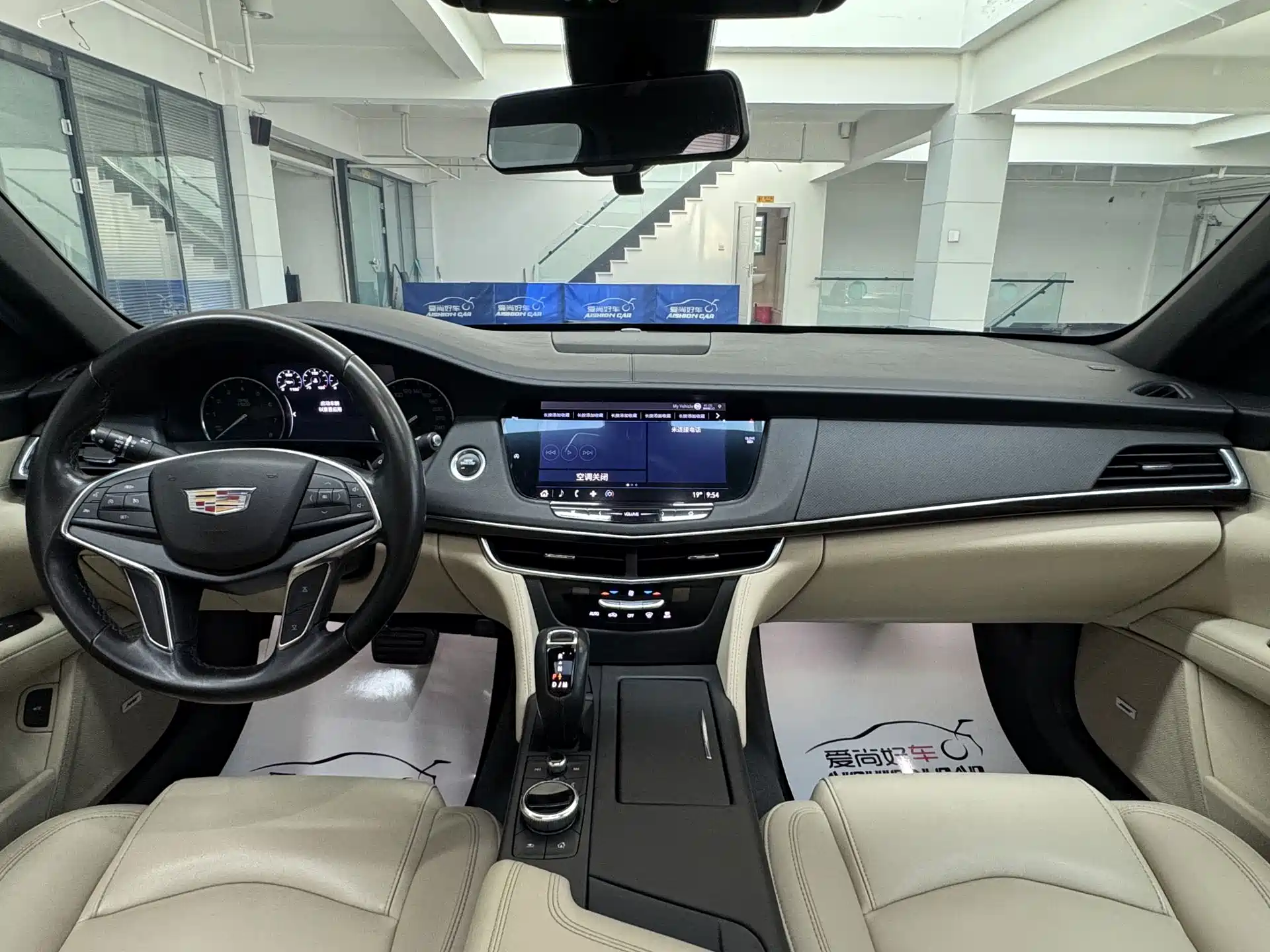 Фото 9 - Cadillac CT6