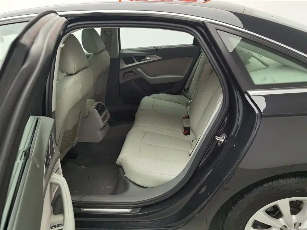 Audi A6L 2012 TFSI Standard фото 15