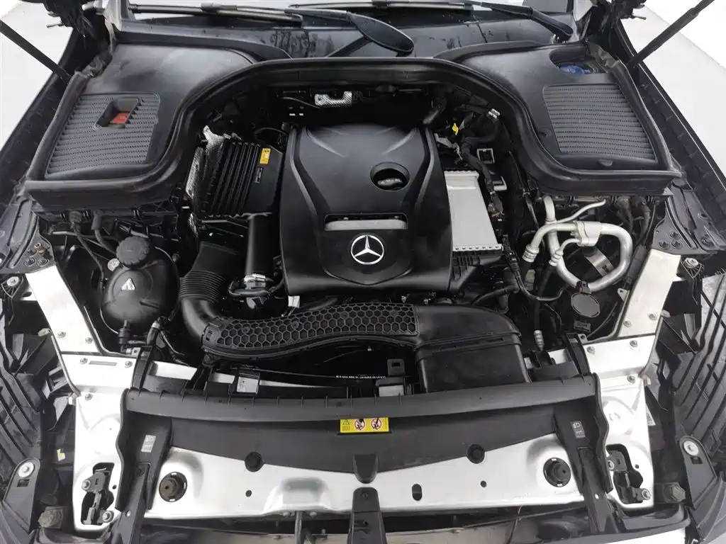 Mercedes-Benz GLC 2018 Facelift GLC 300 4MATIC Dynamic фото 6