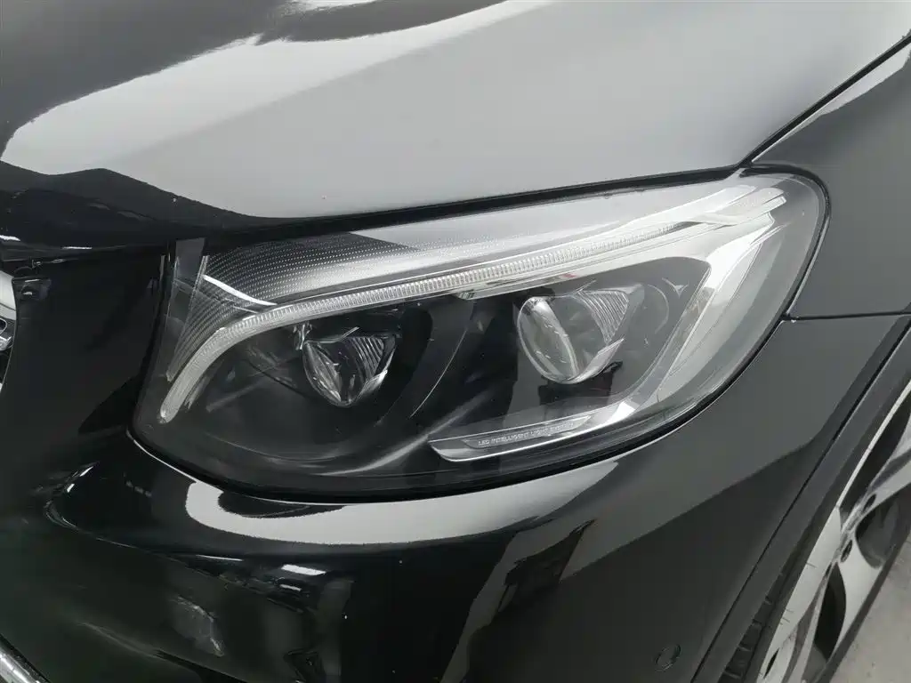 Mercedes-Benz GLC 2018 Facelift GLC 300 4MATIC Dynamic фото 7