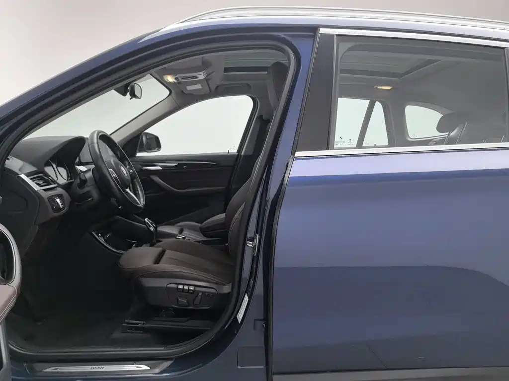 Photo 10 - BMW X1
