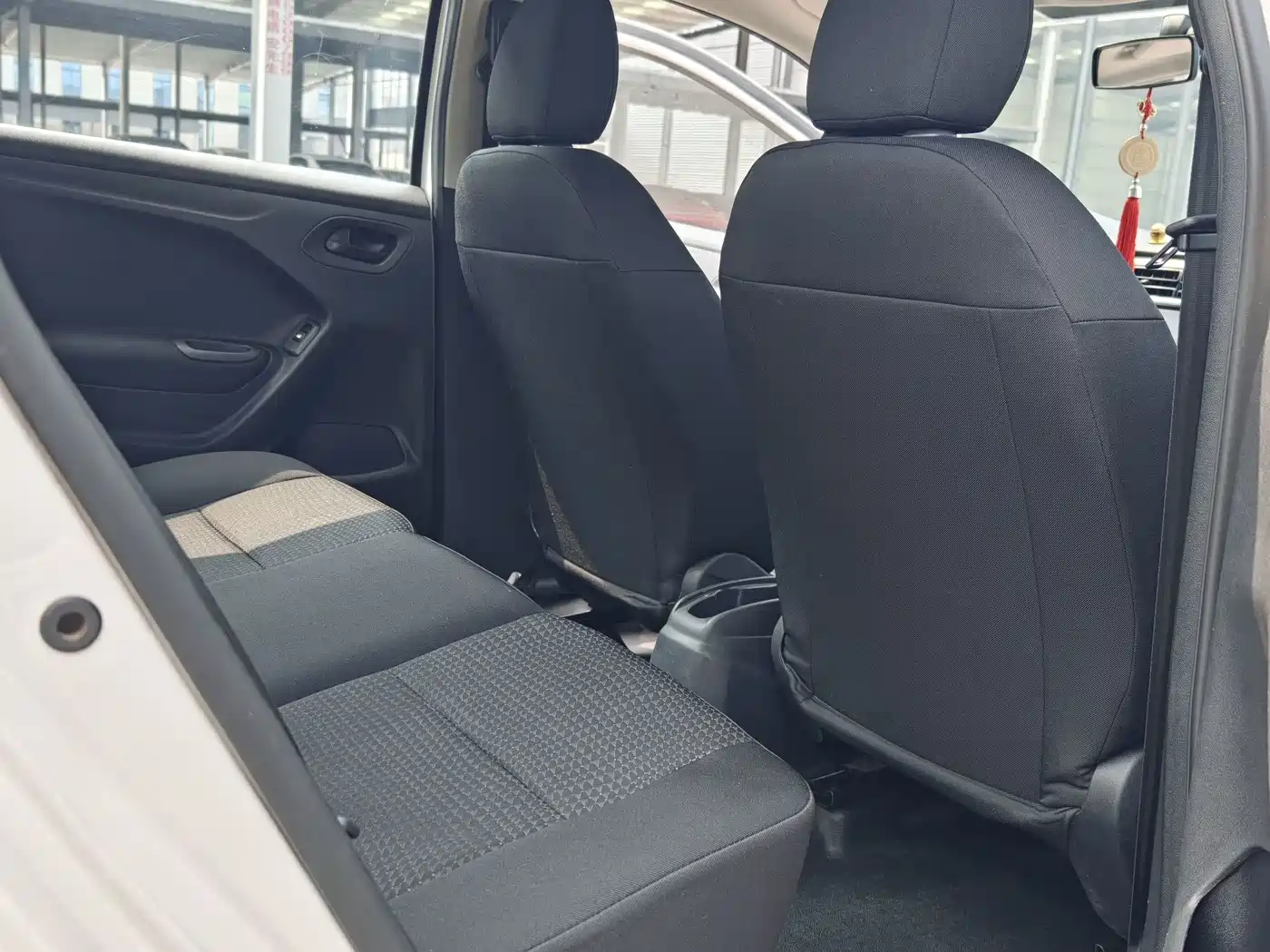 Peugeot 301 2016 2016 1.6L Manual Comfort Edition