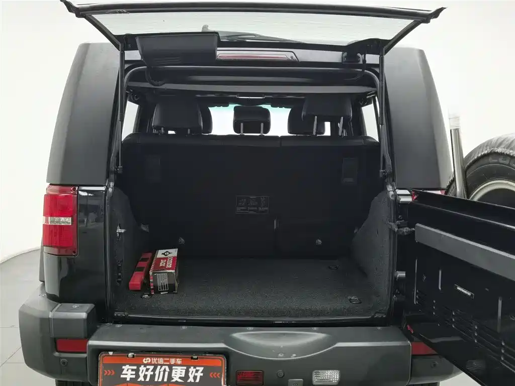 BAIC ORV Beijing Offroad BJ40 2016 Model 40L 2.0T Manual 4WD Premium фото 16