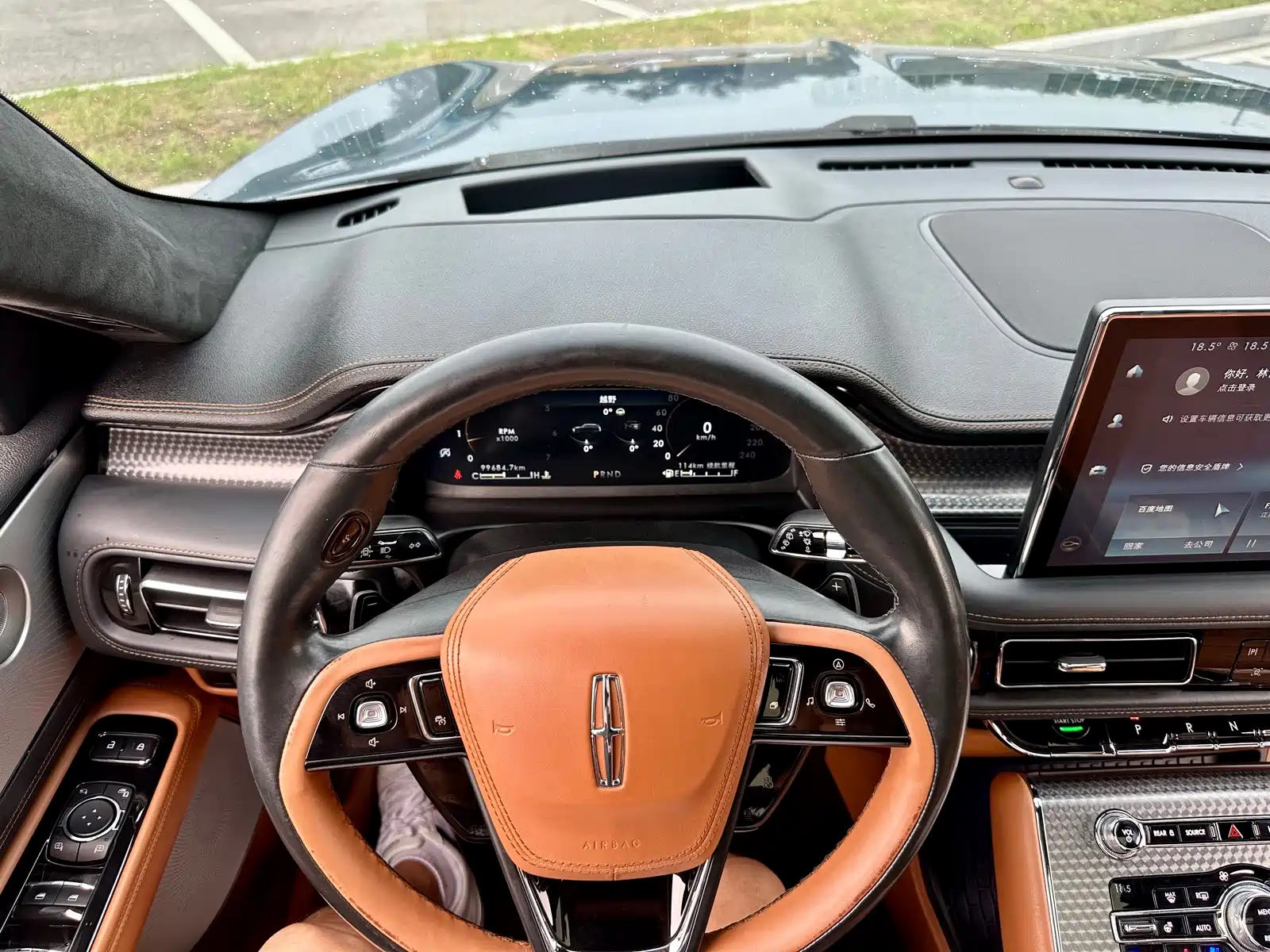 Фото 25 - Lincoln Aviator