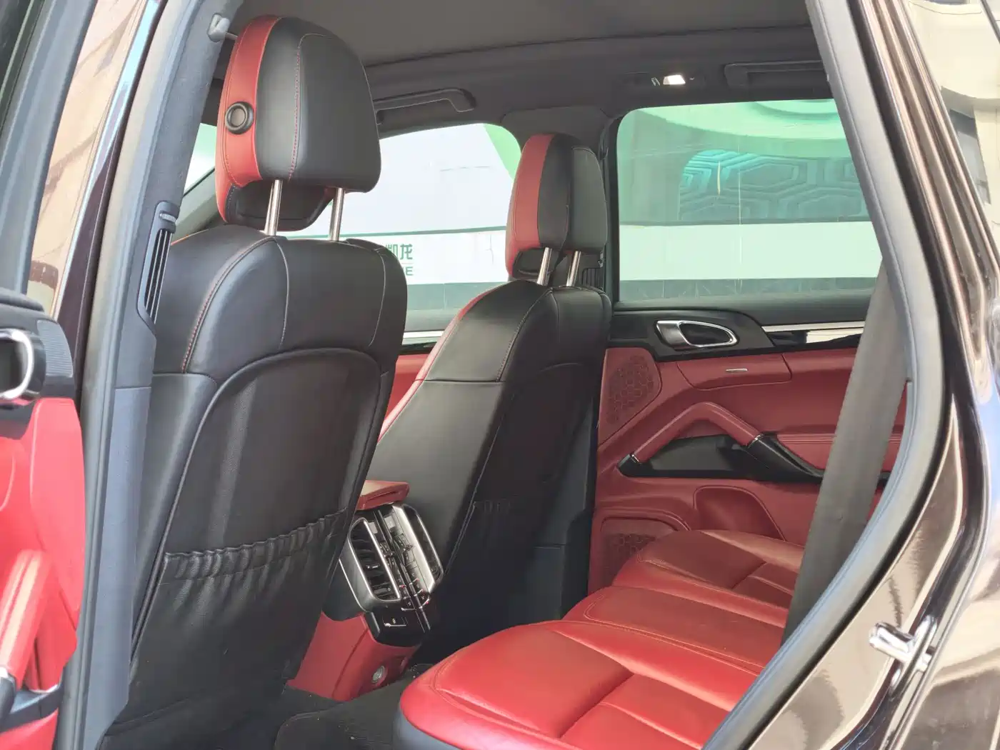 Porsche Cayenne 2014 Cayenne Platinum Edition 3.0T фото 15