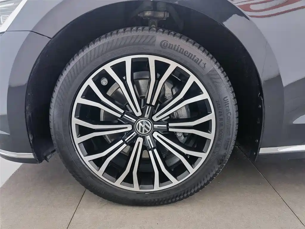 Volkswagen Phideon 2016 380TSI 2WD Prestige Edition фото 17