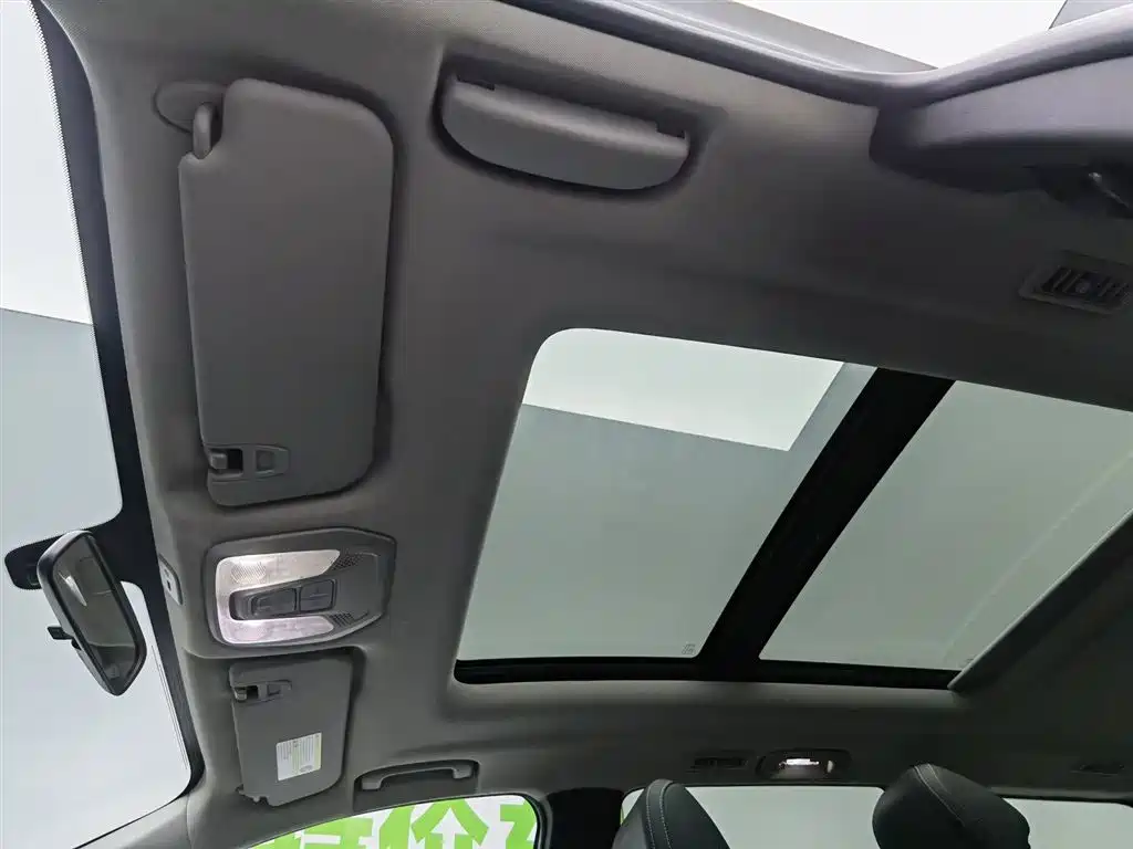 SAIC Maxus Maxus G50 2019 1.5T Debut Automatic Luxury Edition 7-seater фото 14