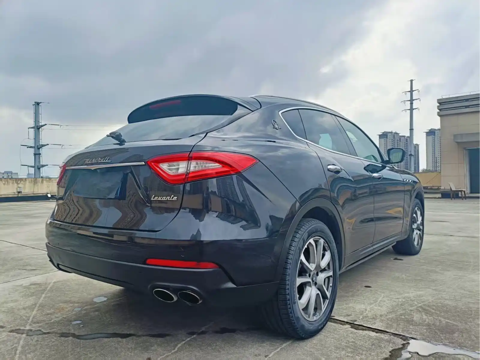 Photo 9 - Maserati Levante