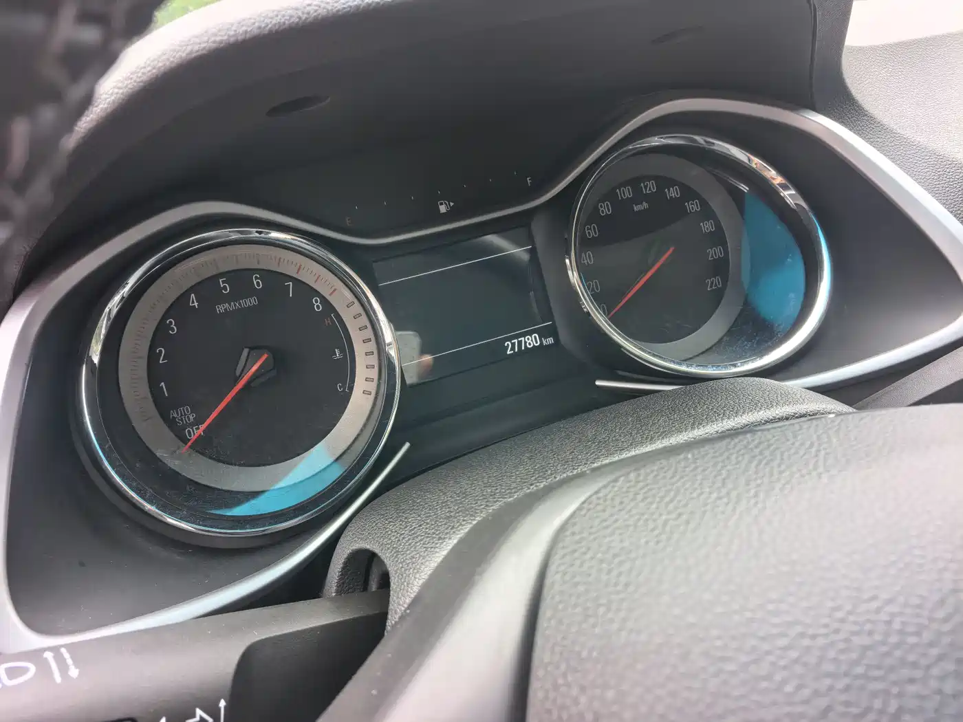 CHEVROLET VOLANDO