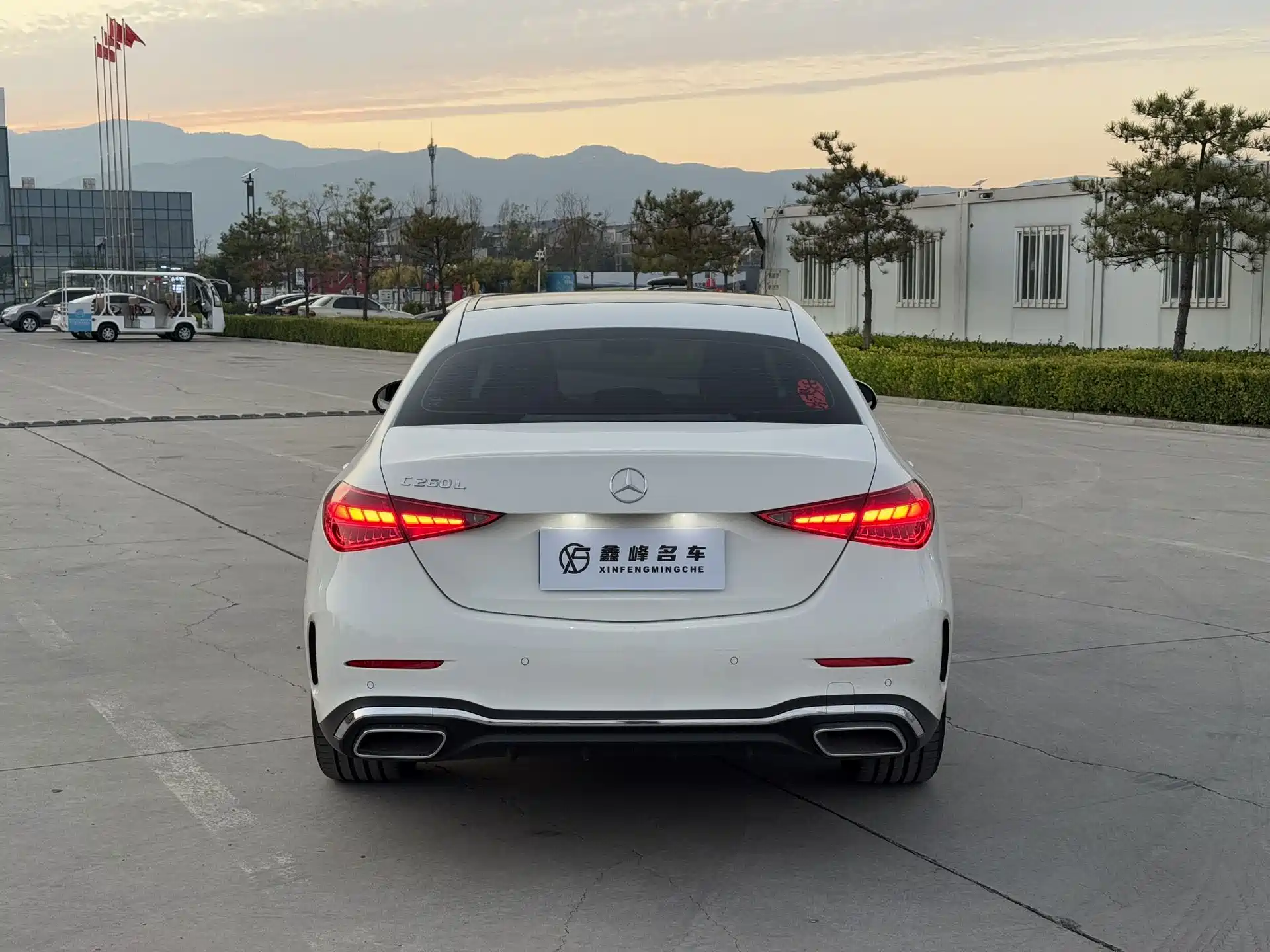 Фото 20 - Mercedes-Benz C-Class