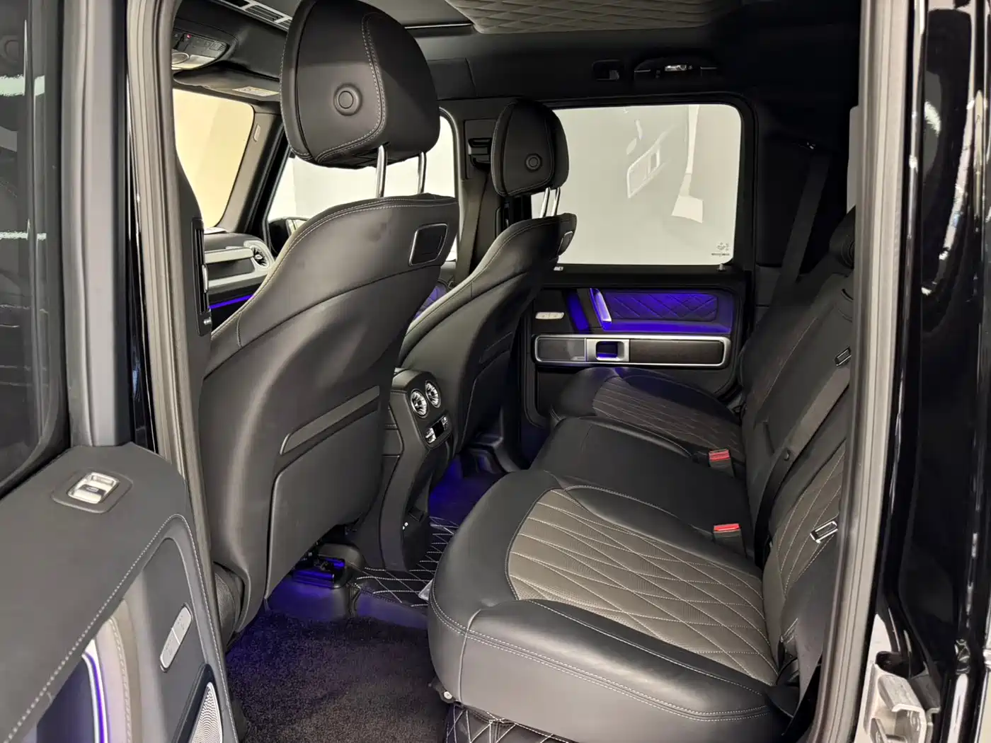 Mercedes-Benz G-Class 2024 G 500 Collector's Edition фото 7