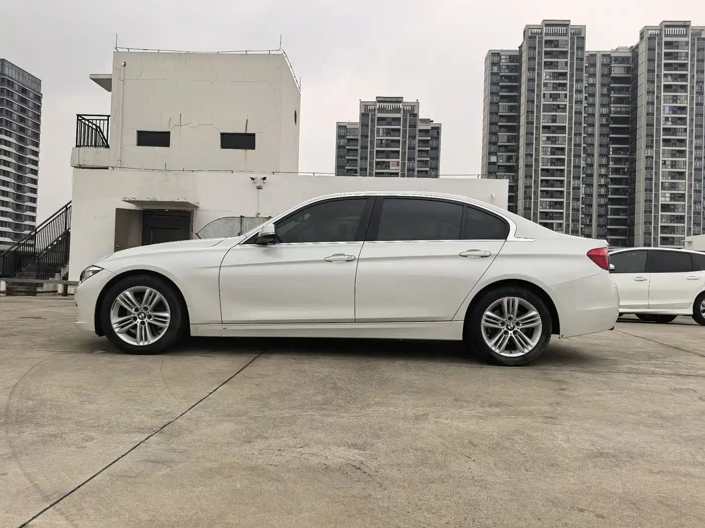 BMW 3 Series 2017 320Li Fashion фото 13
