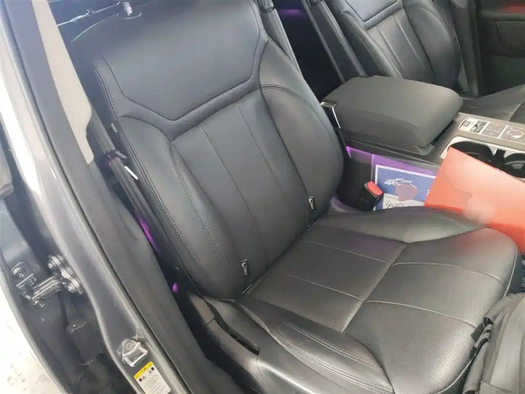 Land Rover Discovery 2020 2.0T SE фото 21