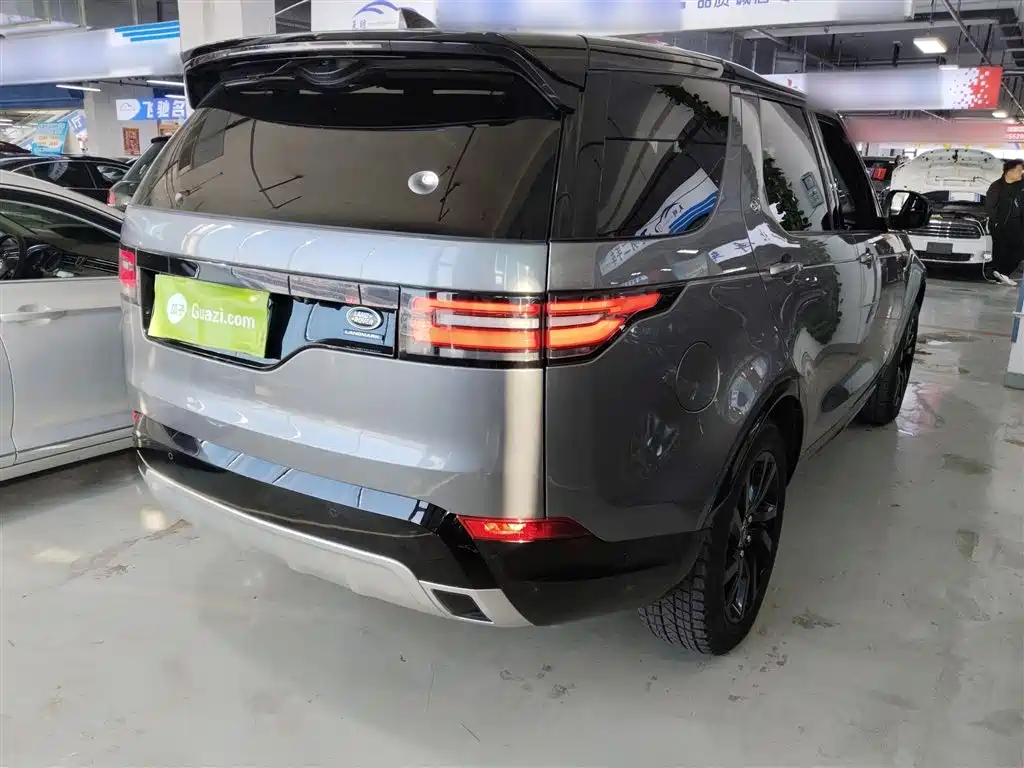 Land Rover Discovery 2020 2.0T SE фото 6