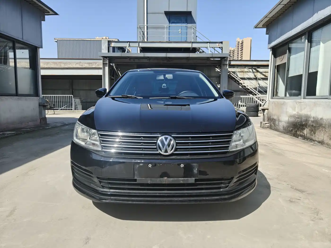 Volkswagen Lavida 2017 1.6L Automatic Trend Edition фото 2