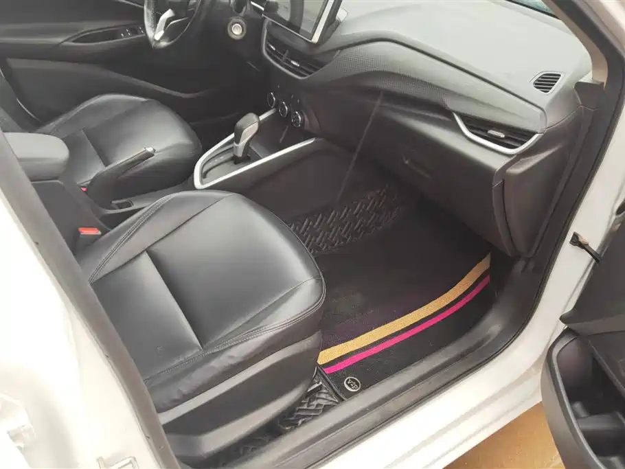 Chevrolet Cavalier 2020 325T Automatic Joy Edition фото 8