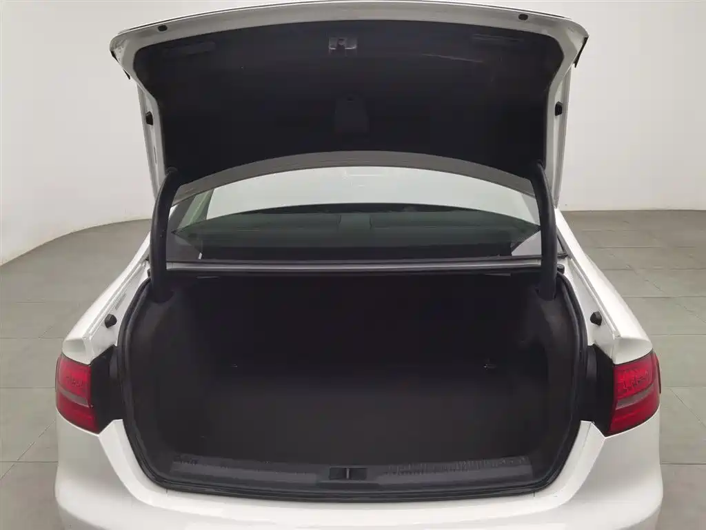 Audi A4L 2016 35 TFSI Collector's Edition Automatic Standard фото 16