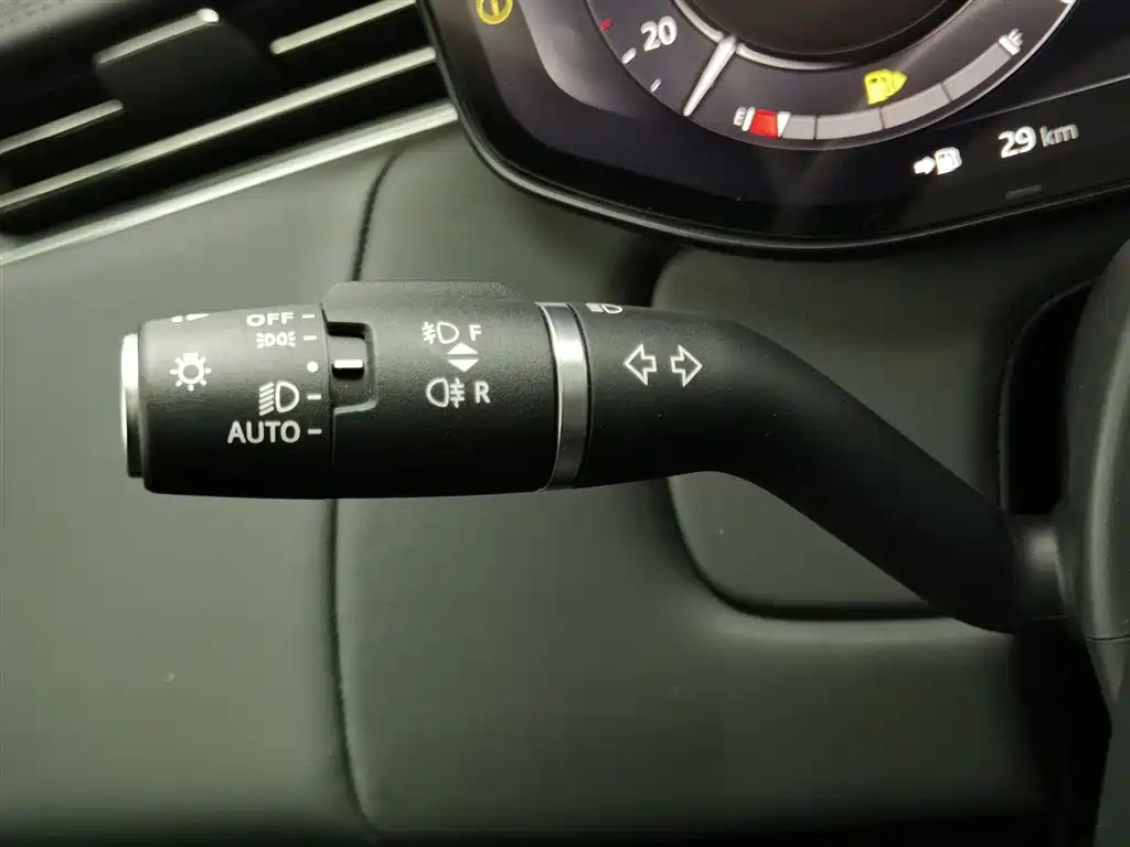 Land Rover Range Rover Sport 2023 360PS S фото 21