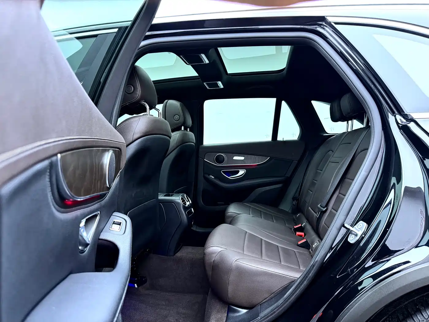 Mercedes-Benz GLC 2020 Facelift GLC 260 L 4MATIC Luxury фото 18