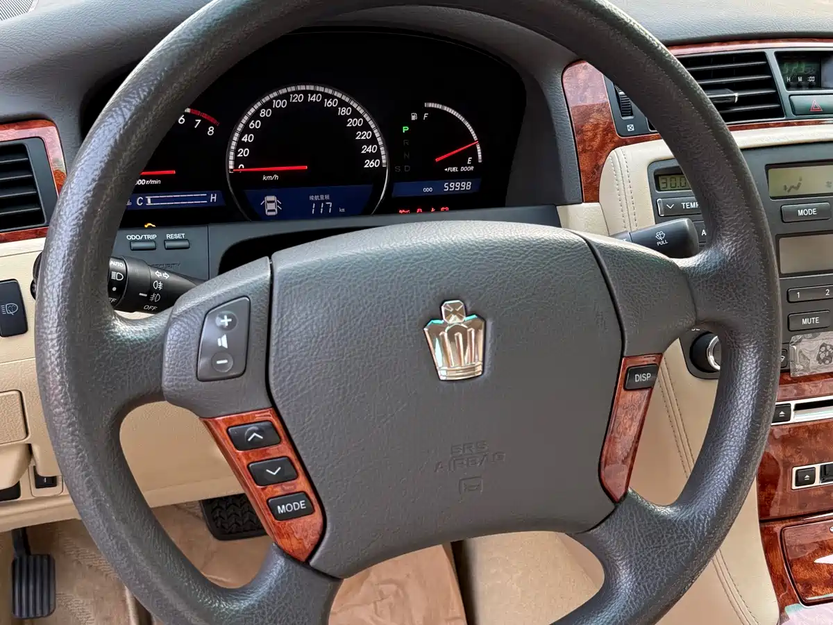Toyota Crown 2007 2.5L Royal Special Edition фото 12