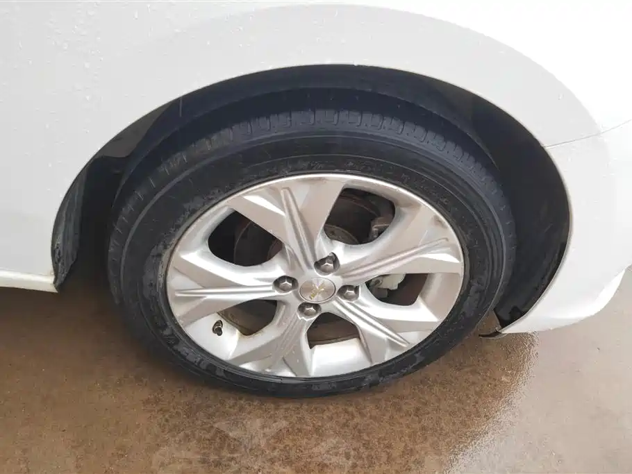 Chevrolet Cavalier 2020 325T Automatic Joy Edition фото 6